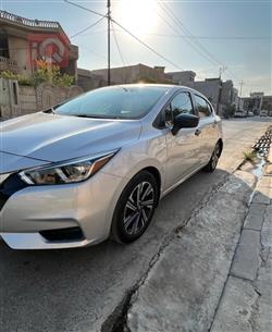 نيسان فيرسا